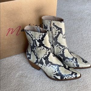 Matisse Caty Booties - Snake